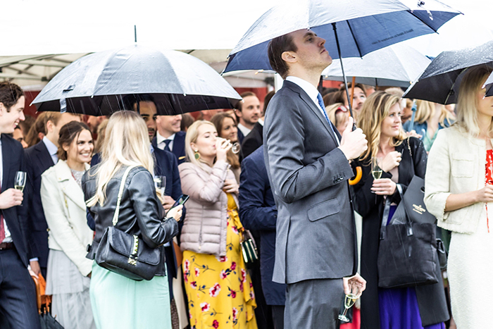 Wedding-rain-guests